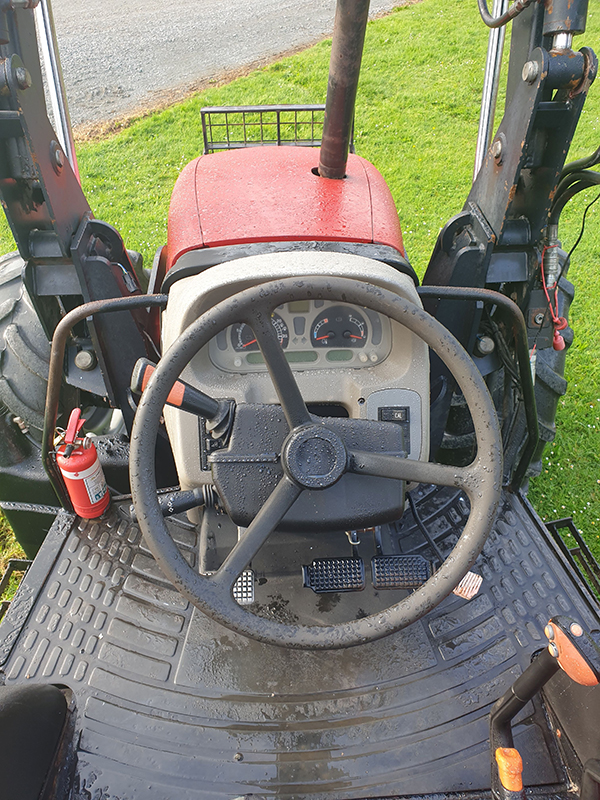 tractor image