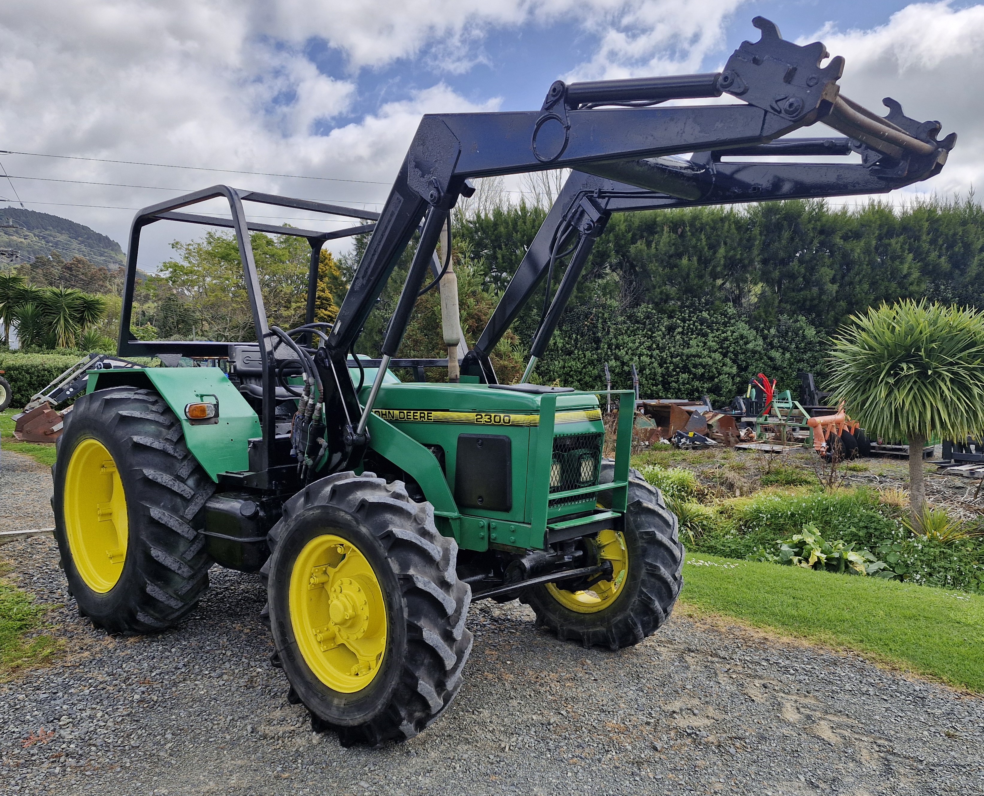 tractor image