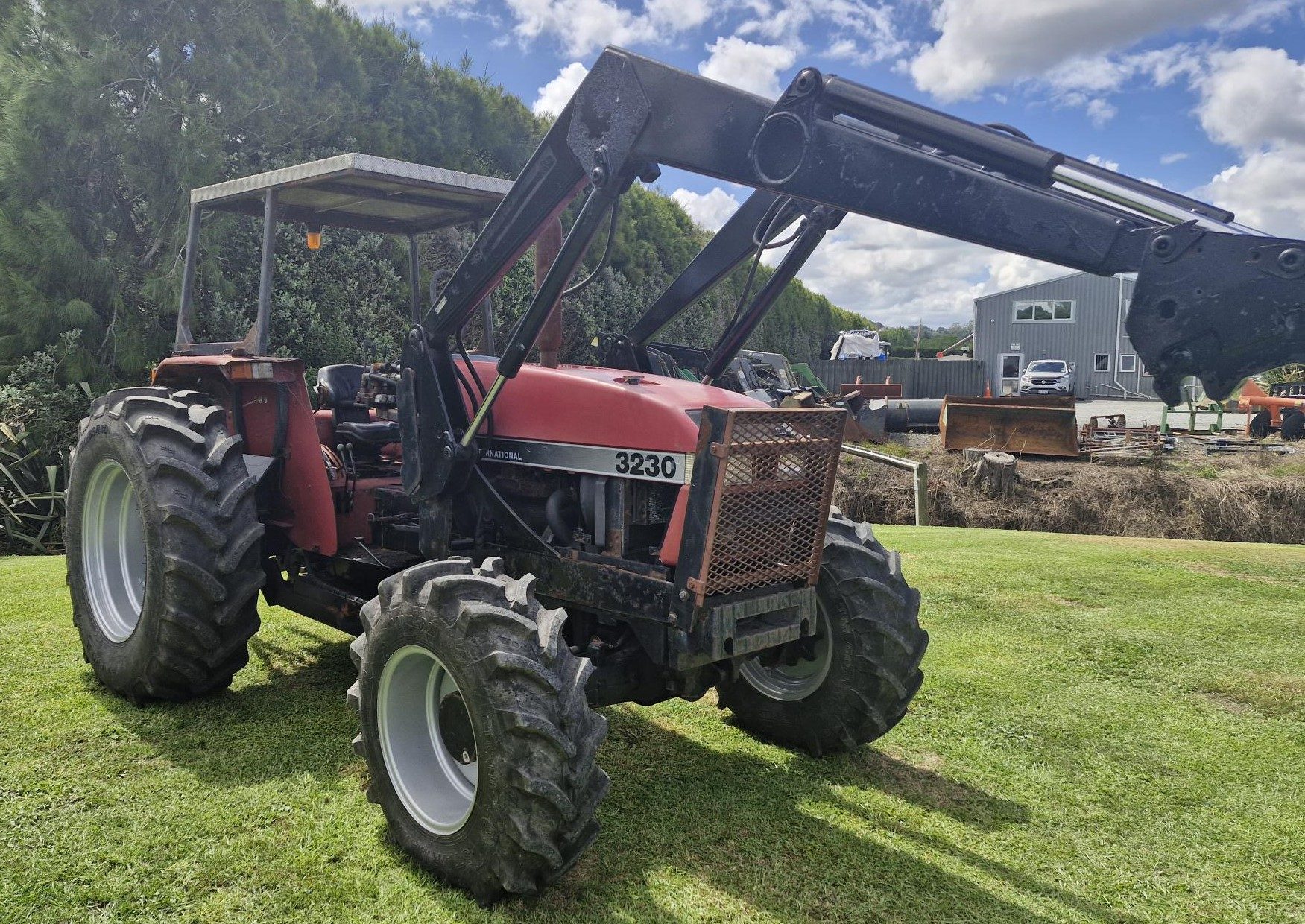 tractor image